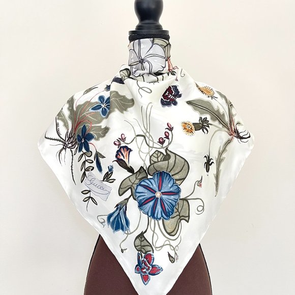 New Gucci Kris Knight Floral Print Silk Scarf with Gucci Gift Box - Picture 2 of 15
